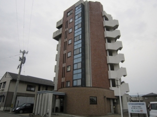 リベロ駅西