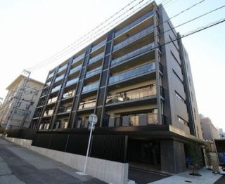 ザ・レーベン金沢城大手門