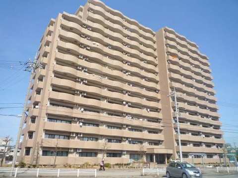 ロイヤルシャトー泉本町