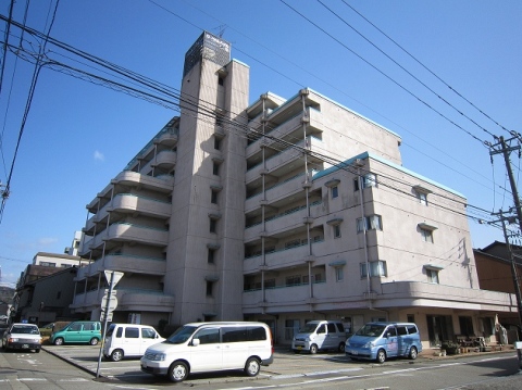 ロイヤルハイム彦三